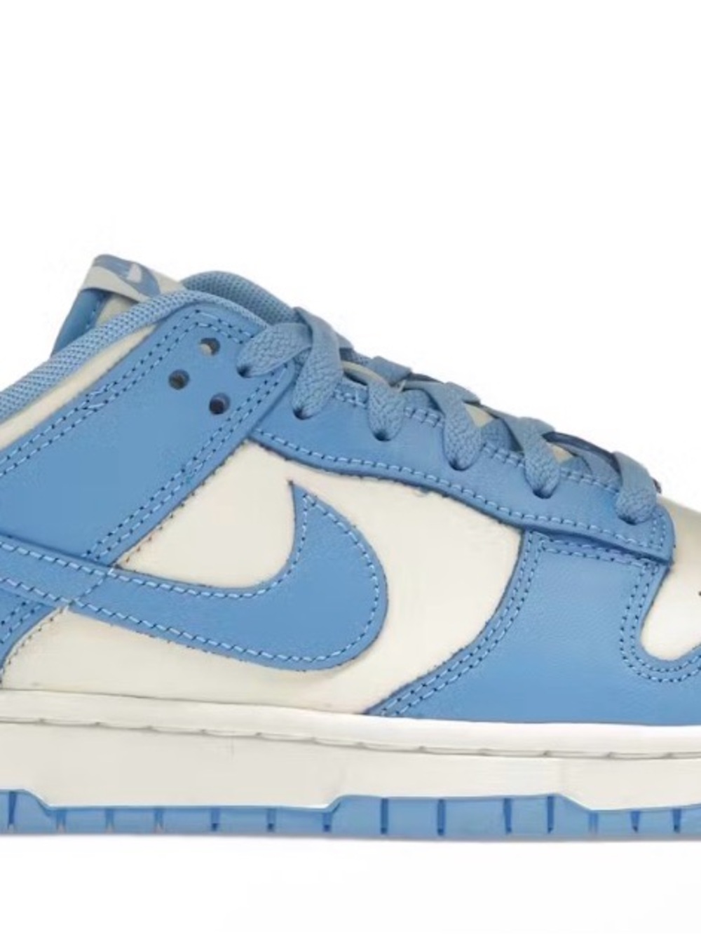 Nike Dunk Low in University Blue